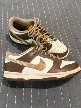 Nike Dunk brown plaid, size 4y EUC